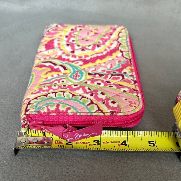 VERA BRADLEY Capri Melon Pattern Travel Organizer Wallet - Picture 11 of 11